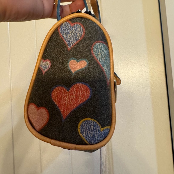 Vintage Y2K Dooney & Bourke Y2K Heart Print Mini Barrel Bag - Picture 4 of 11